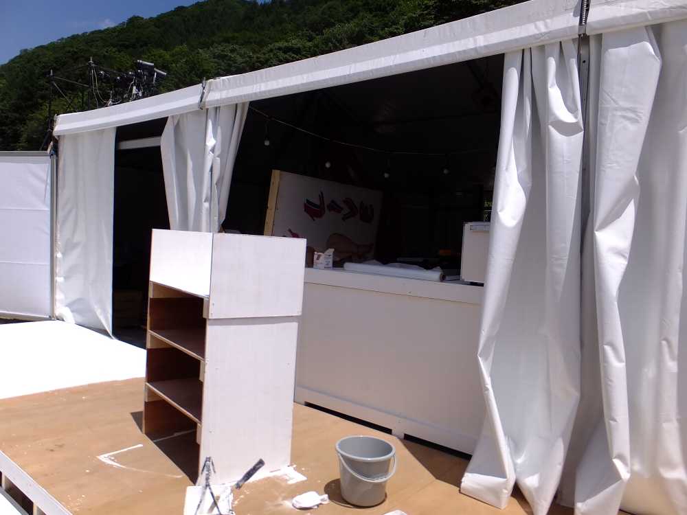 看板はいつも同じだがカウンター等は毎回作っているようだ。