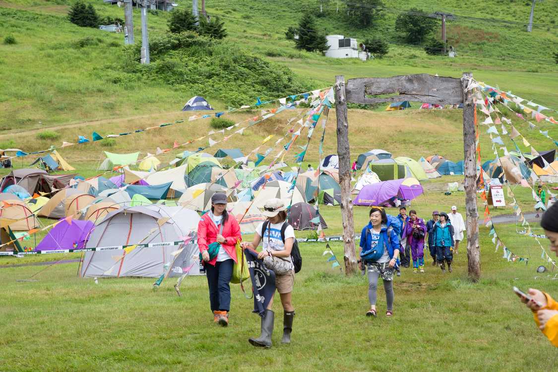 ピラミッドガーデン側から。