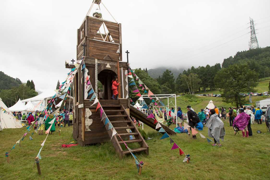 ピラミッドガーデンの真ん中にある塔。