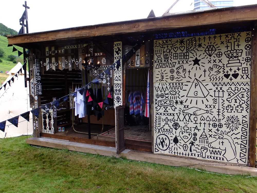 ポップスカルズショップ。