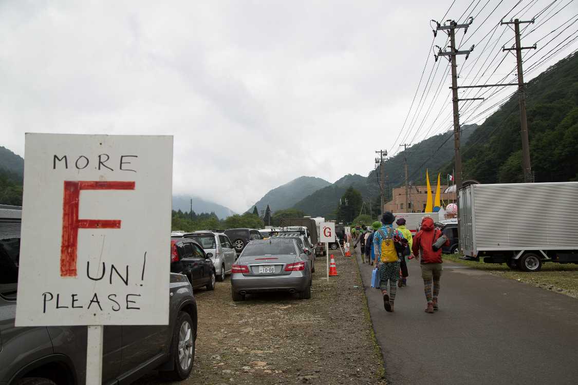 駐車場の表示の落書き。