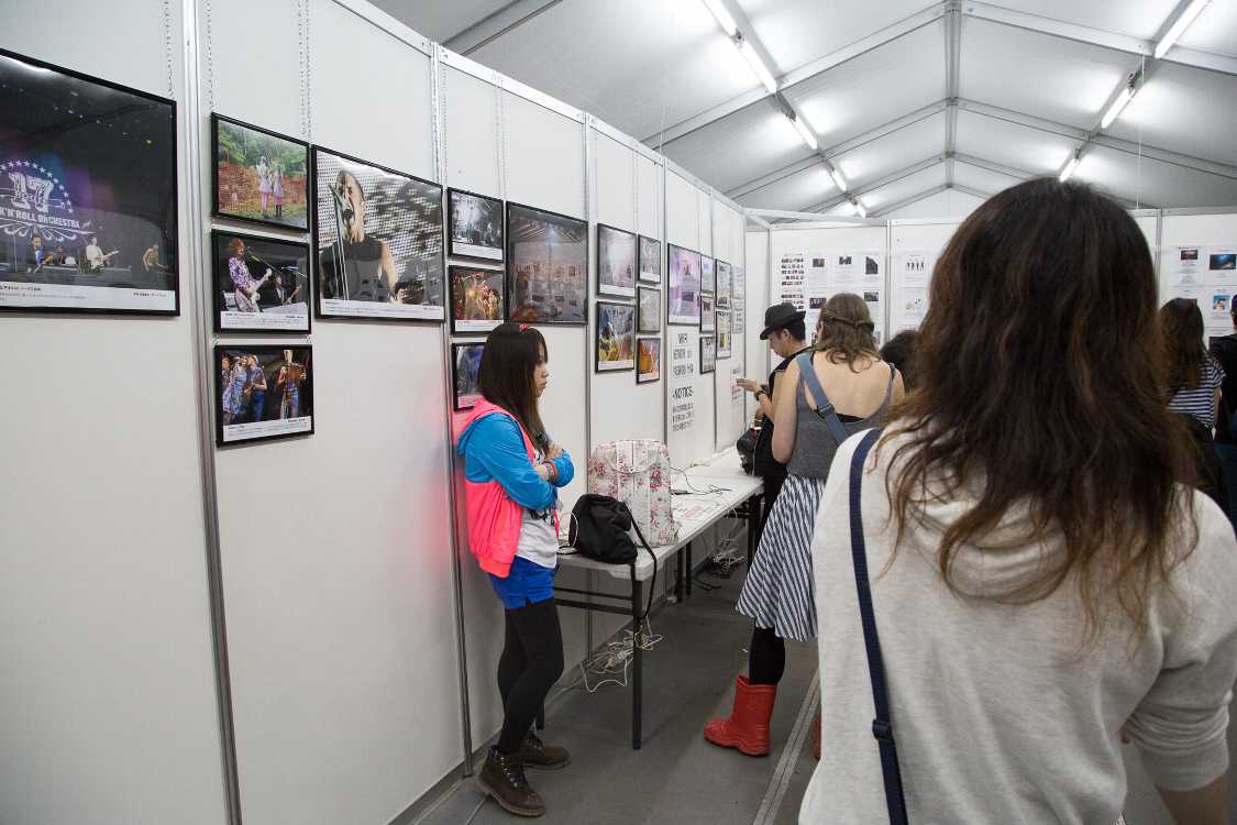 過去の写真は例年同じものもあるが、解説が追加されるなどして改善されている。