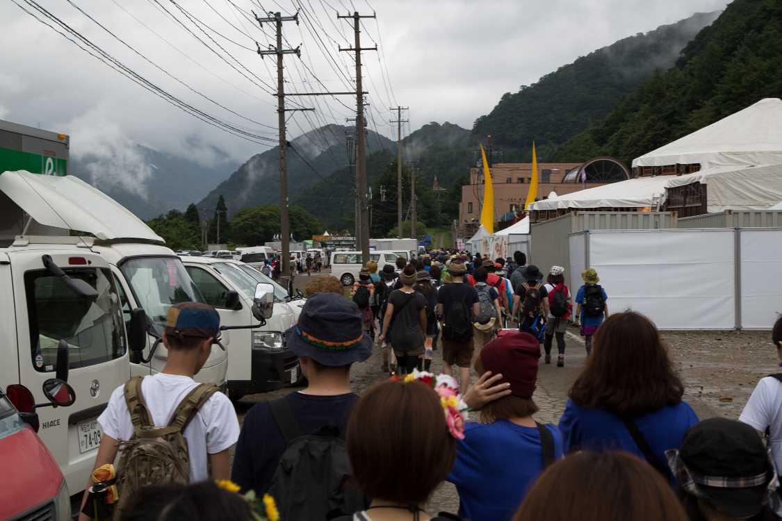 パレスオブワンダー前。