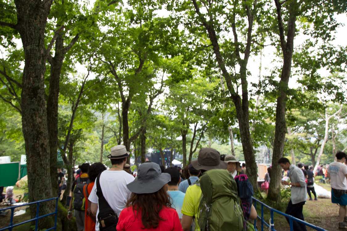 オアシスエリアからグリーンステージへ。