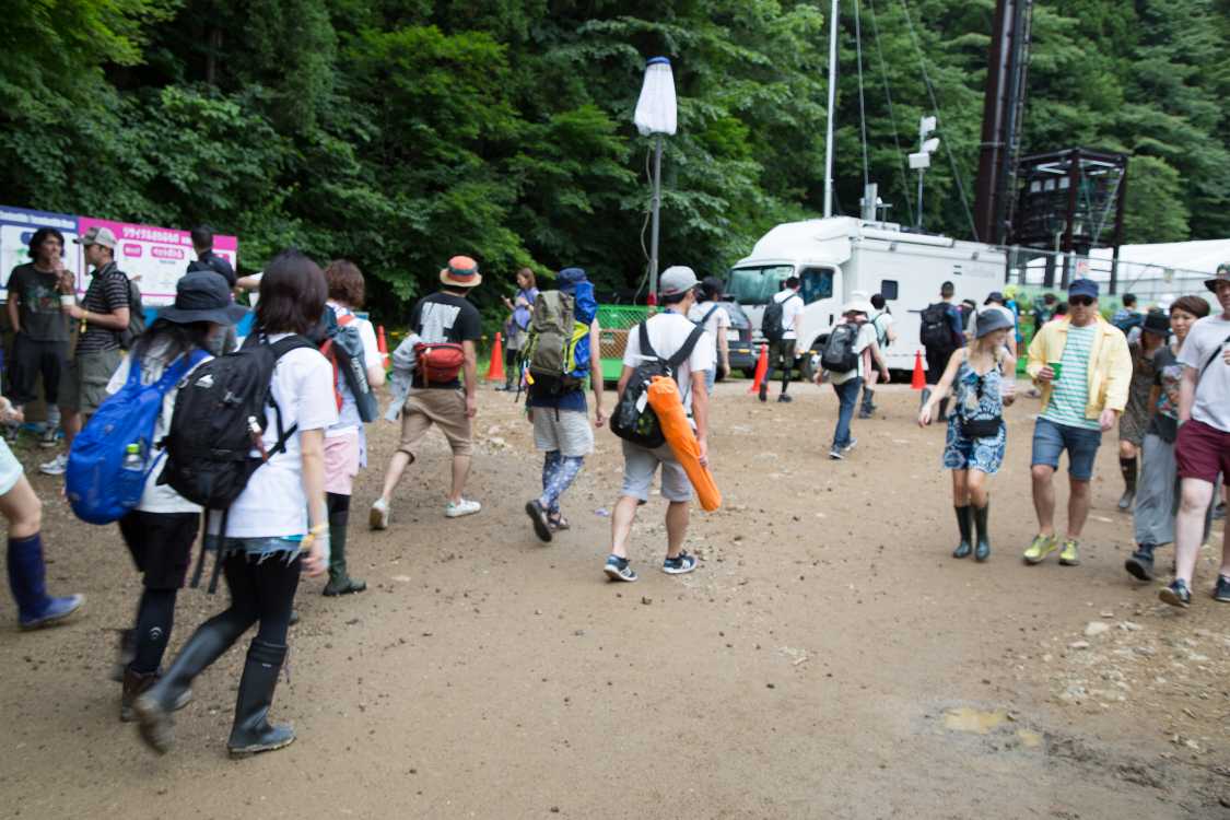 前回までリストバンドチェックがあったところ。今年はなくなっていた。