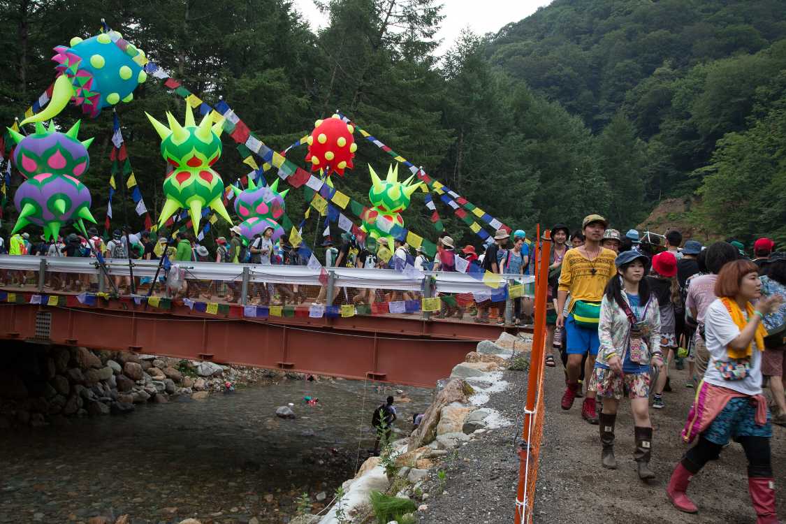 通称ホワイト橋。