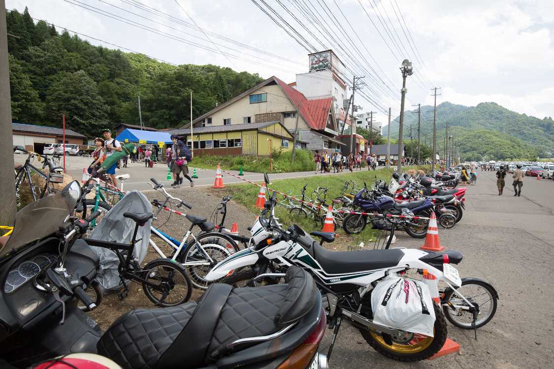 駐輪場は毎年この位置。