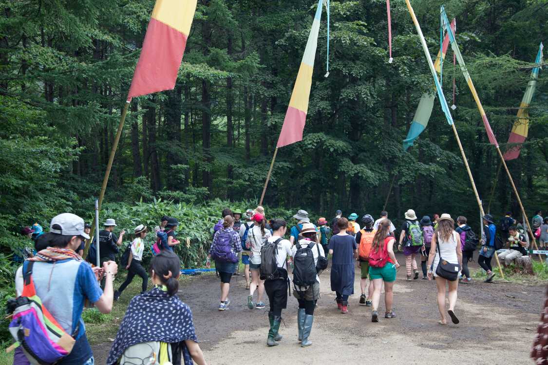 朝霧食堂前導線。