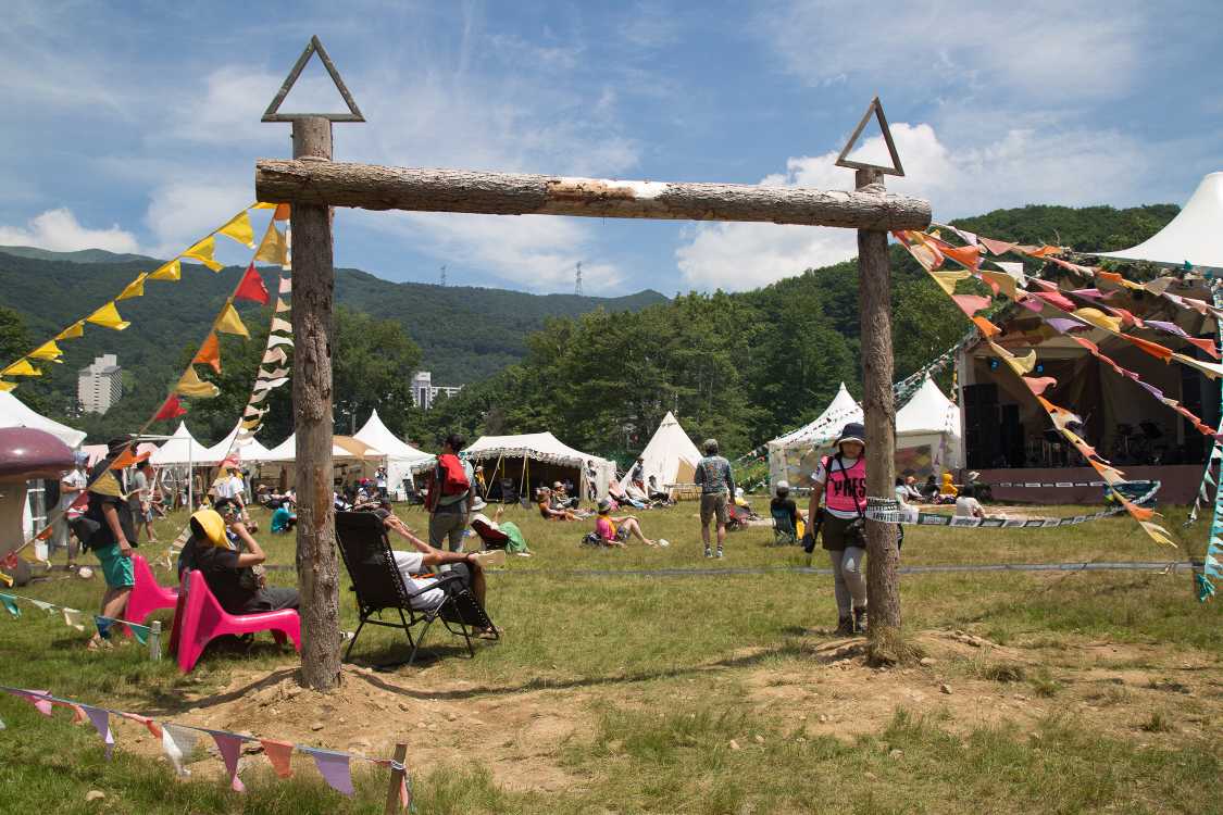 ムーンキャラバン側のゲート。