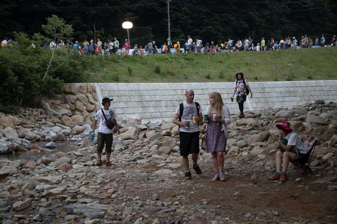 日没とともに撤収を促される。