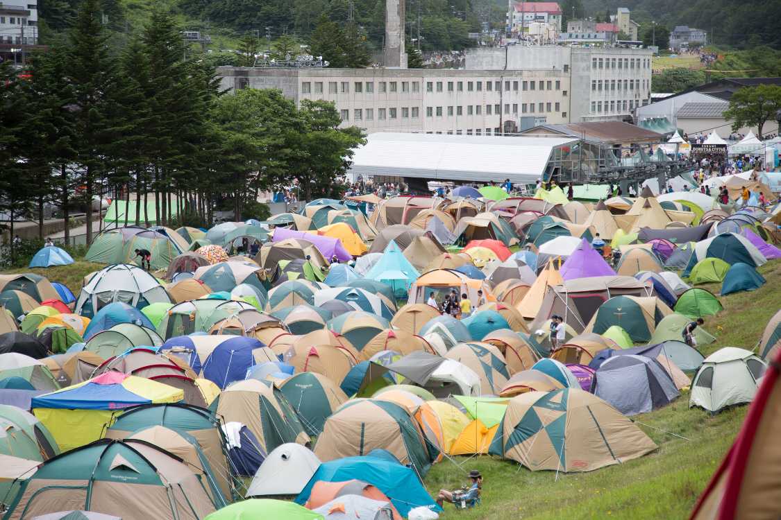 金曜朝のキャンプサイト。