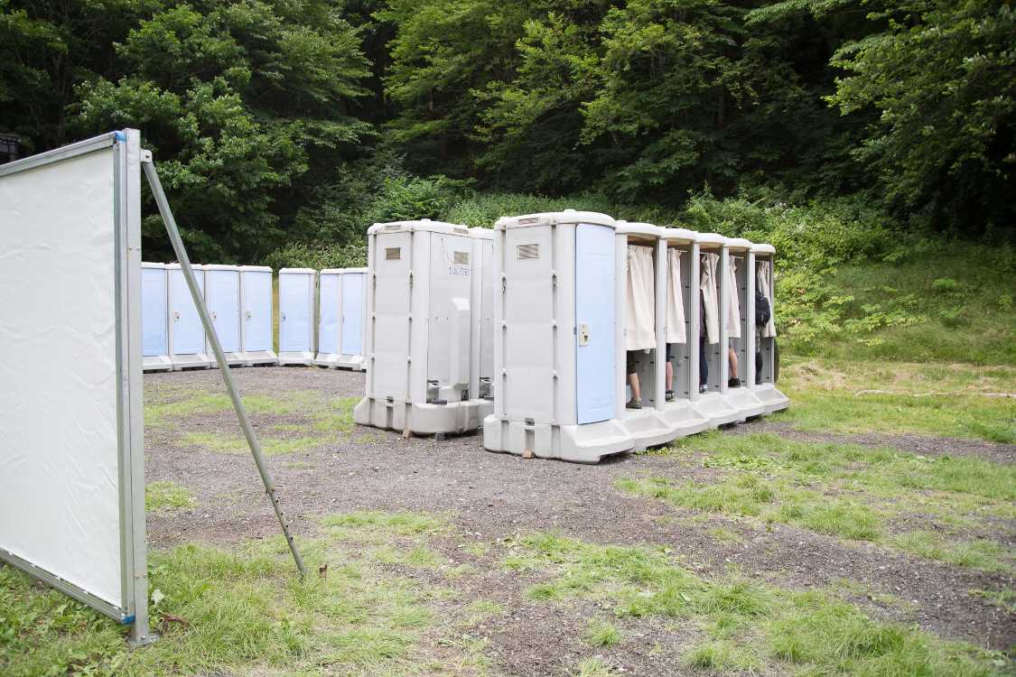 男性用のトイレも設置しています。