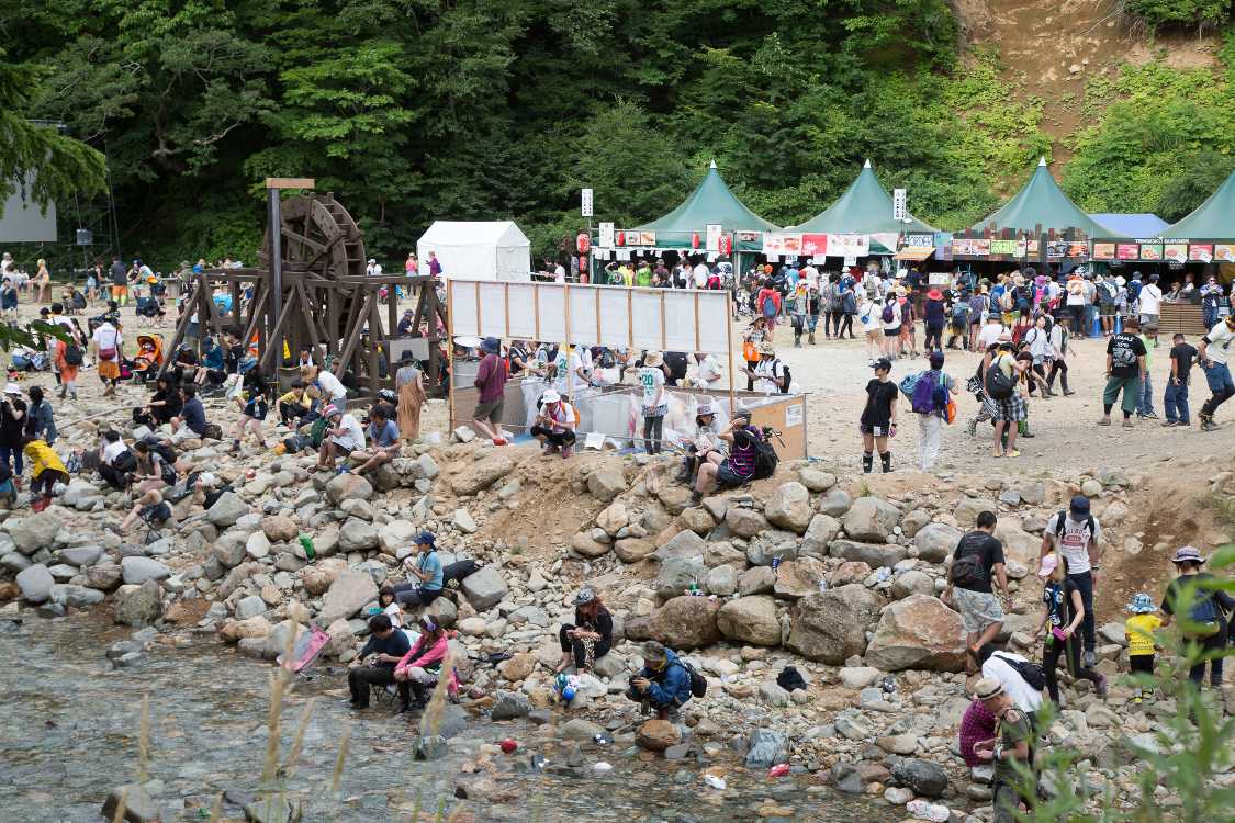 ホワイト橋から。