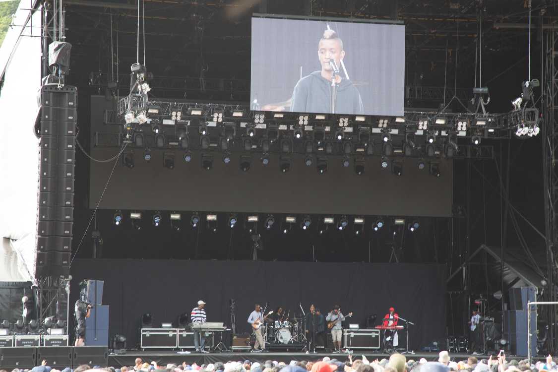 ジ・インターネットのころ。ボーカルの女性はモヒカンです。