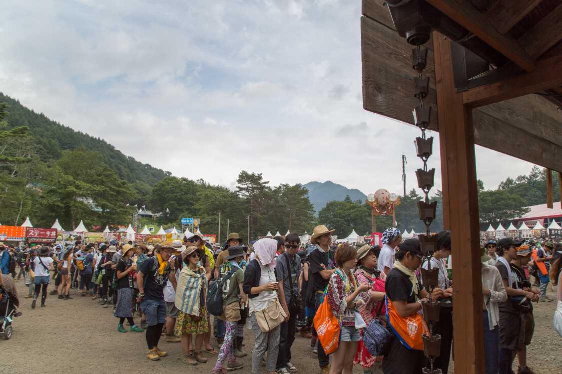 苗場食堂の行列。