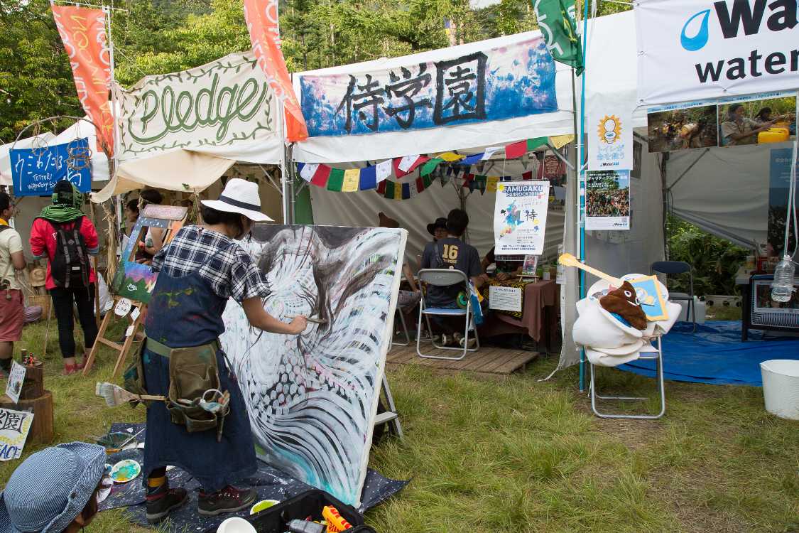 長野県上田市のNPO法人による教育施設で、一般的にはフリースクールとして認識される学校です。