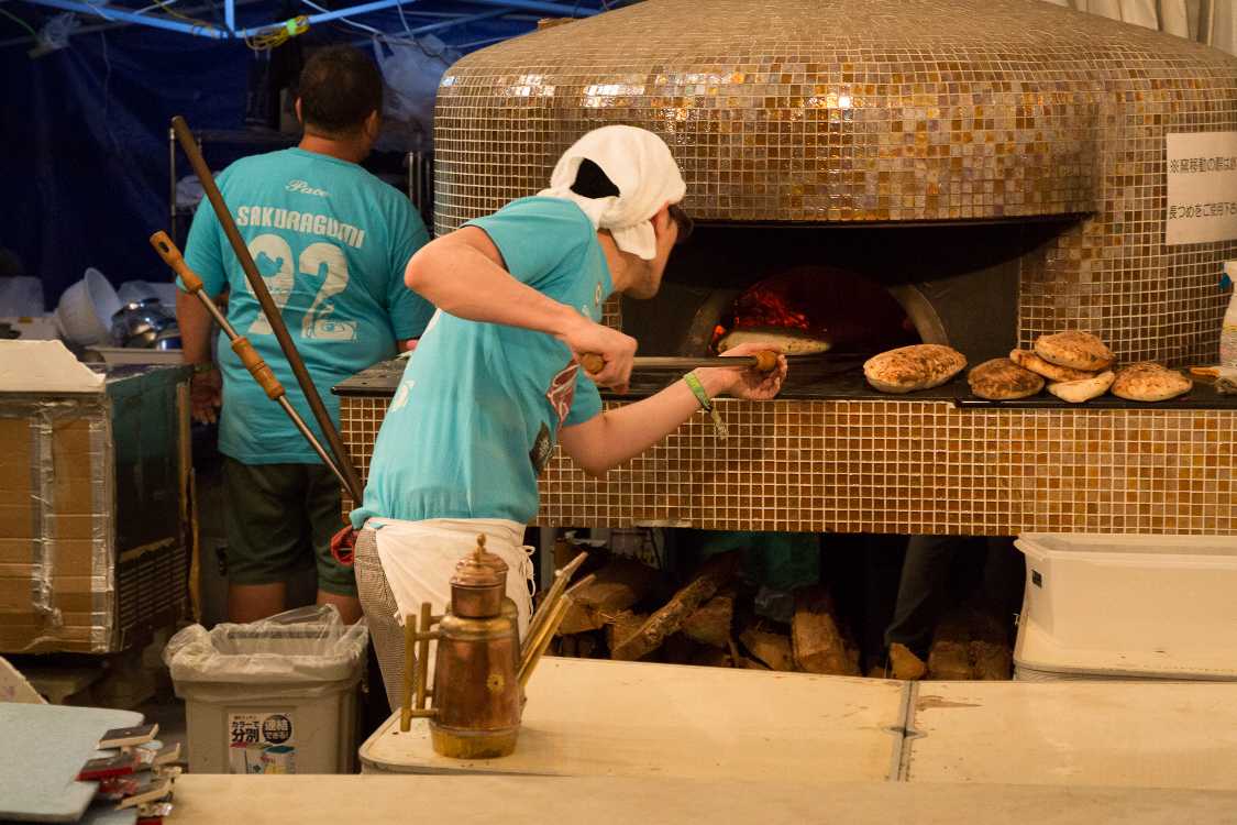 この窯を運んでくるのは大変だと思います。