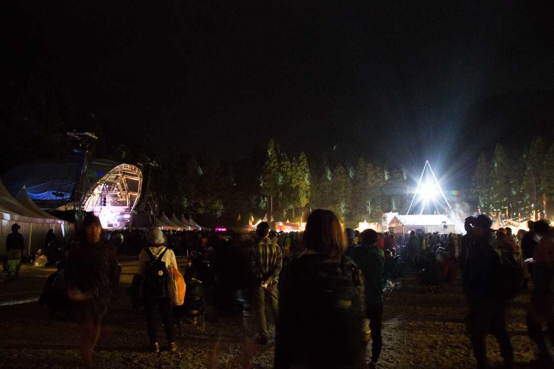 アバロンフィールド導線側からのフィールド・オブ・ヘブン。