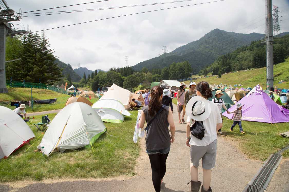 ピラミッドガーデンのキャンプサイト。どん吉パーク側から。