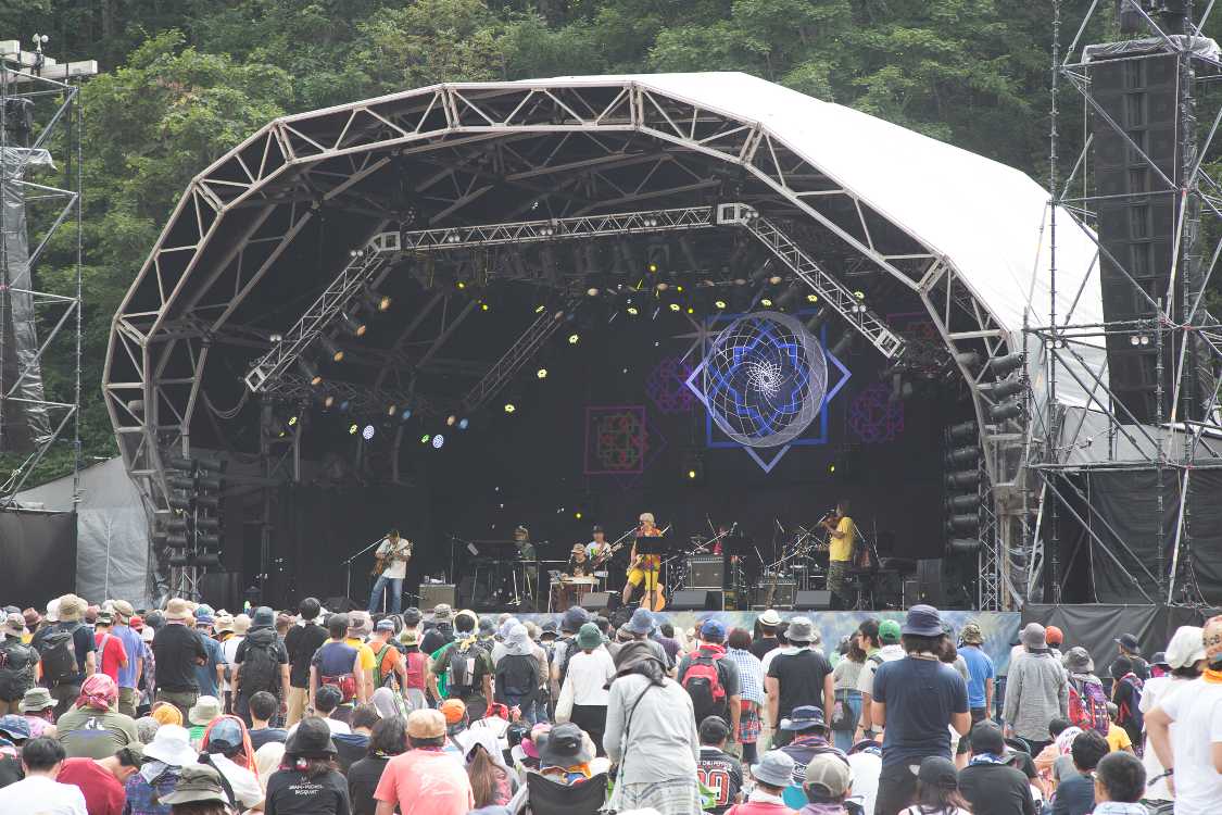 フィールド・オブ・ヘブンのステージ。はちみつぱいのころ。