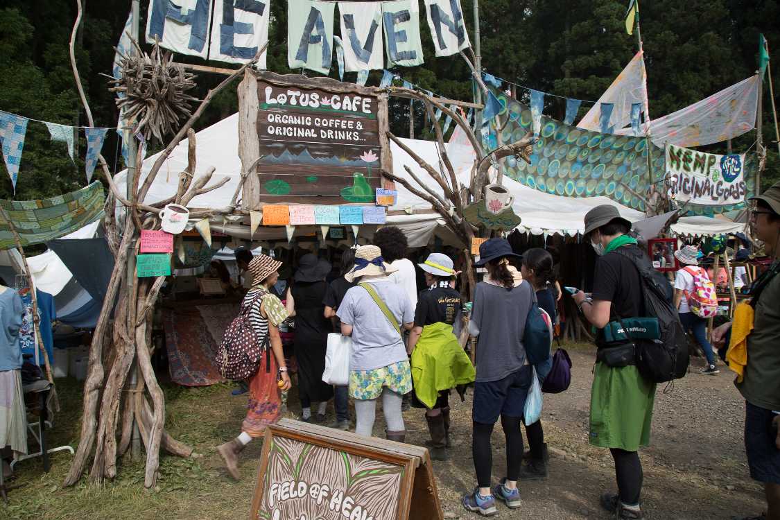 ロータスカフェ。