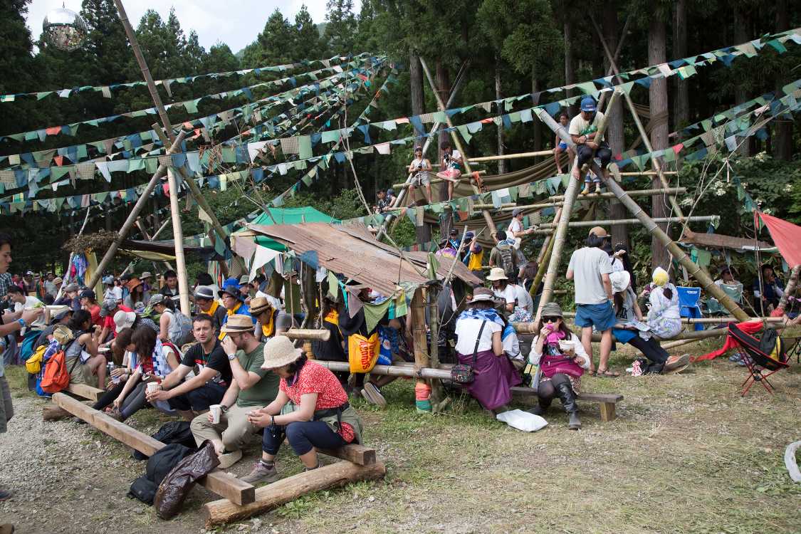オレンジカフェ側の休憩所。