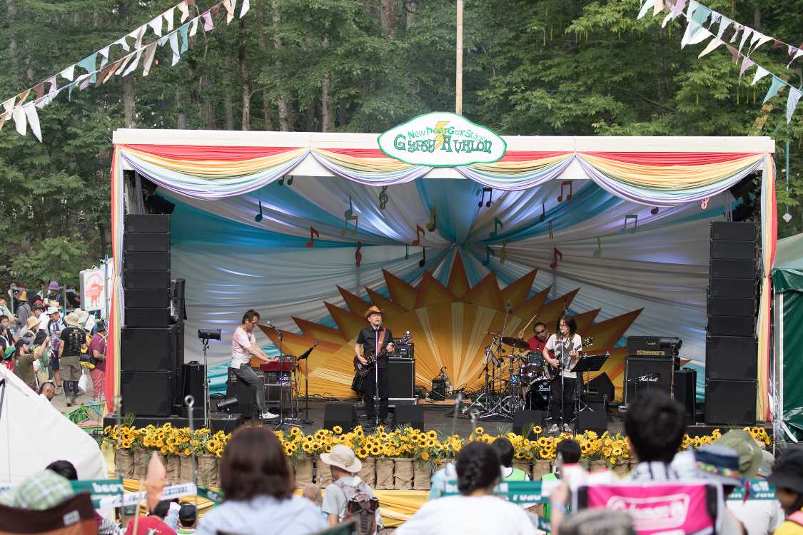 ジプシーアバロンのステージ。