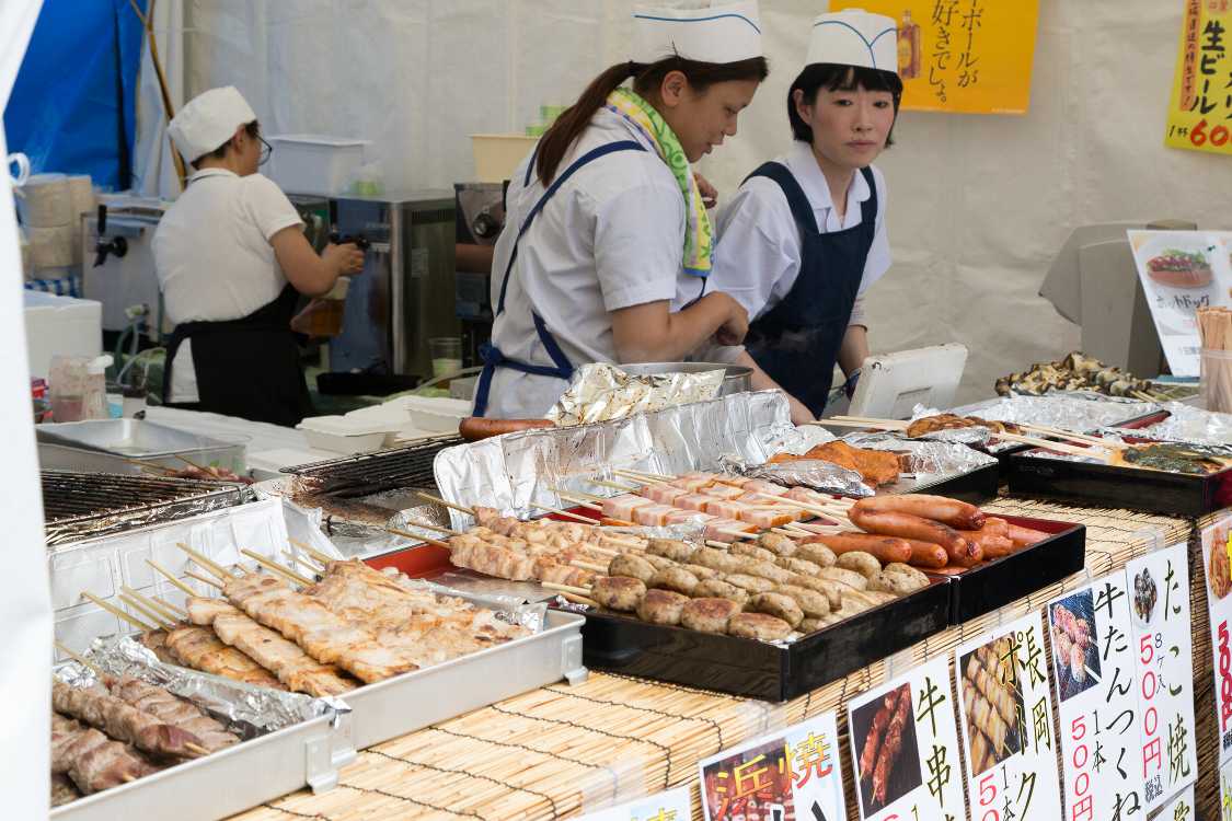 場外ショップエリアにもオアシスエリアにも同様の店があります。