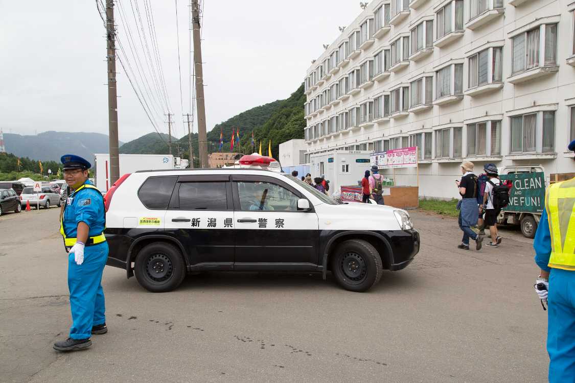 新潟県警の巡回。