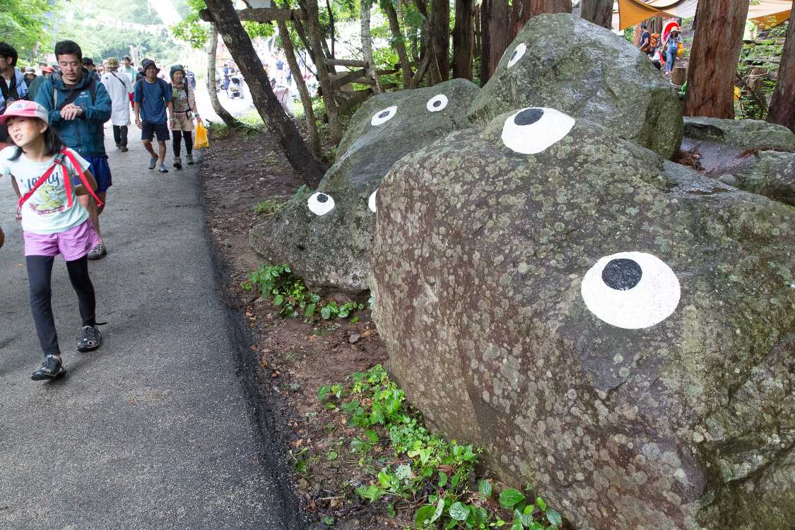 舗装の端もきれいに整えられています。