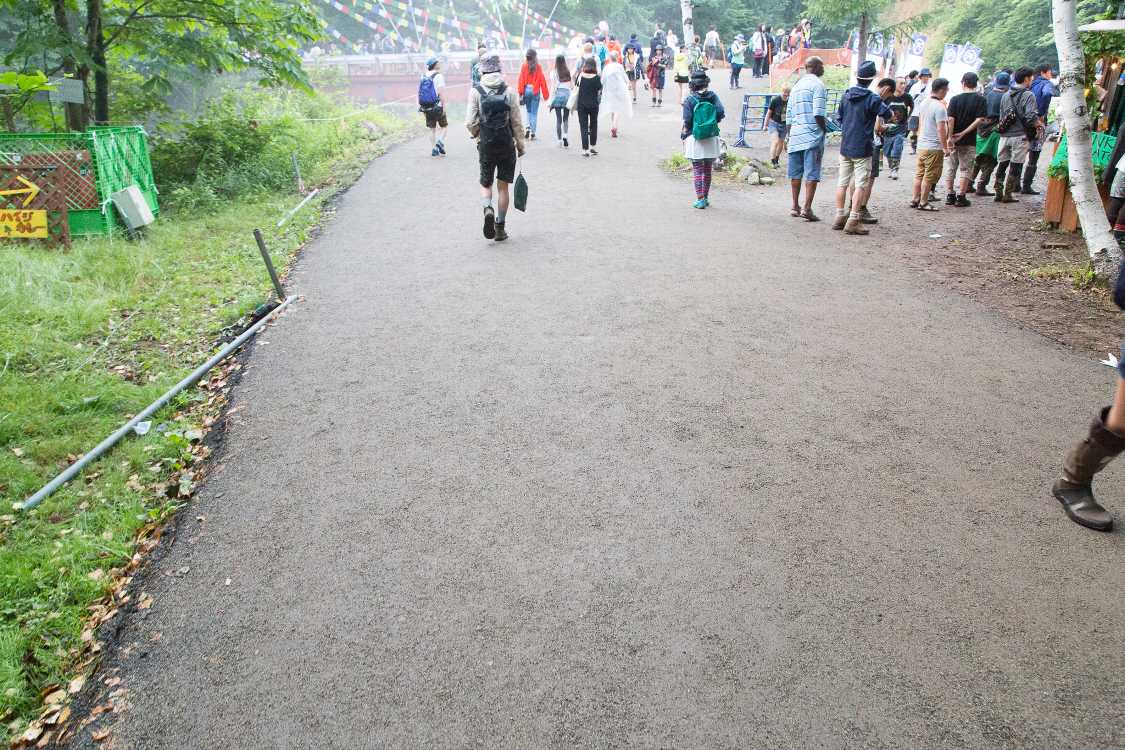 ところ天国前まで舗装されていました。