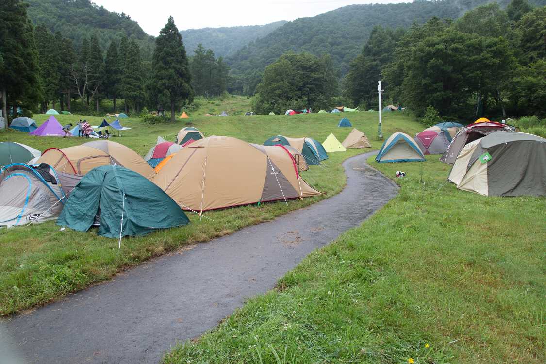 キャンプサイトの入り口から20分以上登るHサイト。