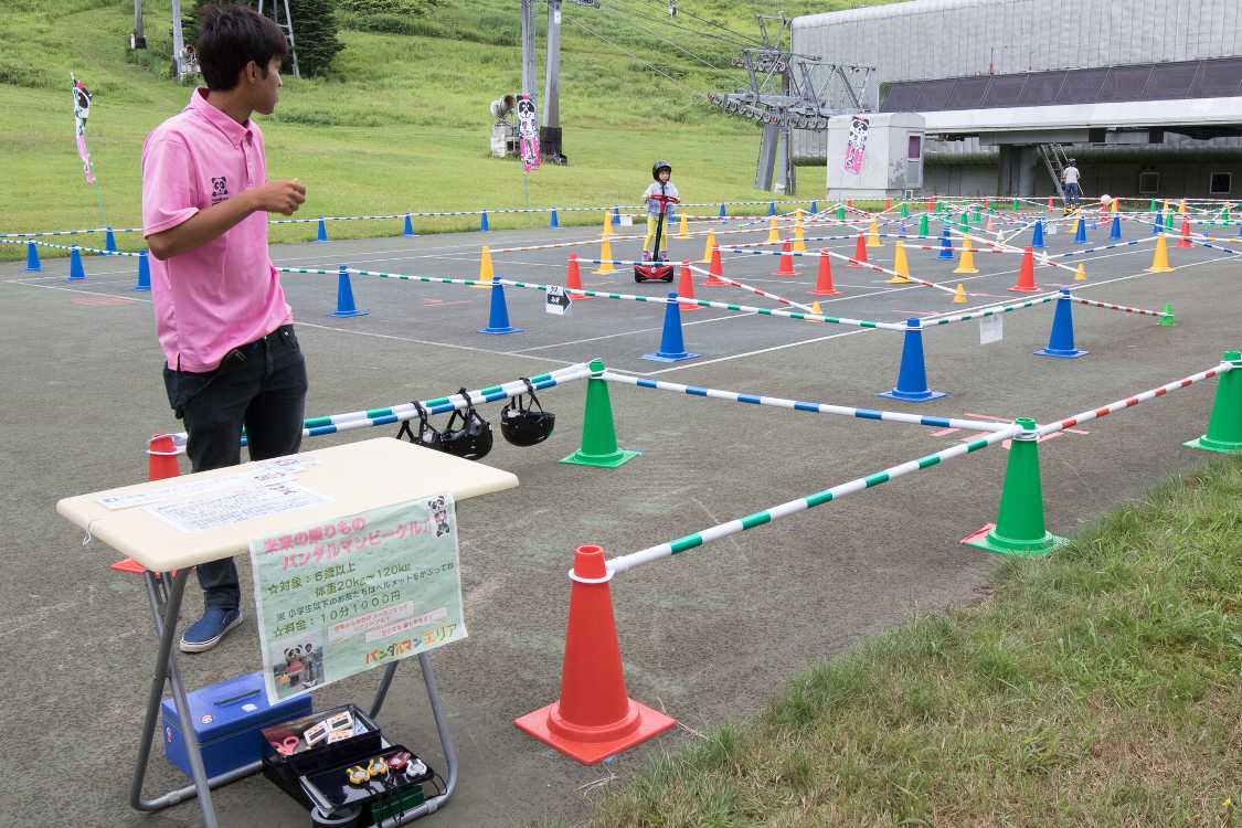 苗場プリンスホテルの裏にコースができていました。