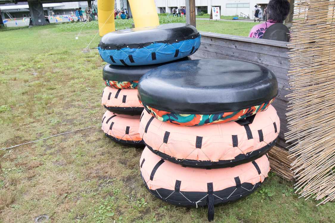 この「チューブ」に乗ります。