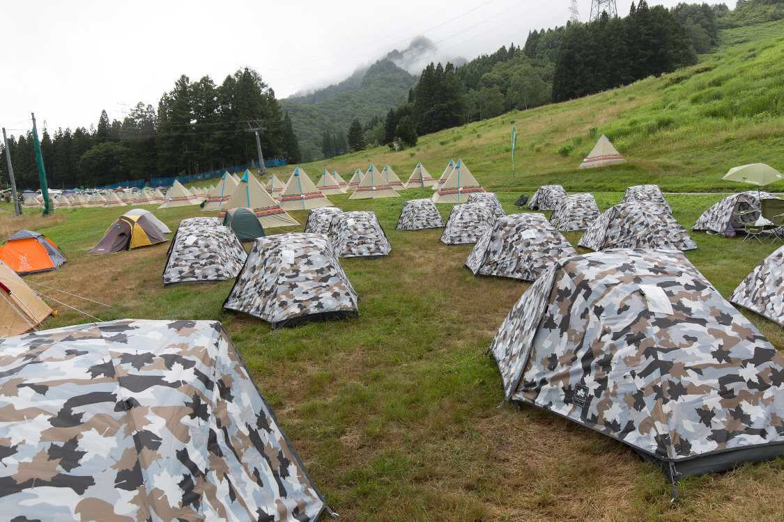 ロゴスのレンタルテント。以前は空きテントもありましたが今はどのくらい利用されているのか。