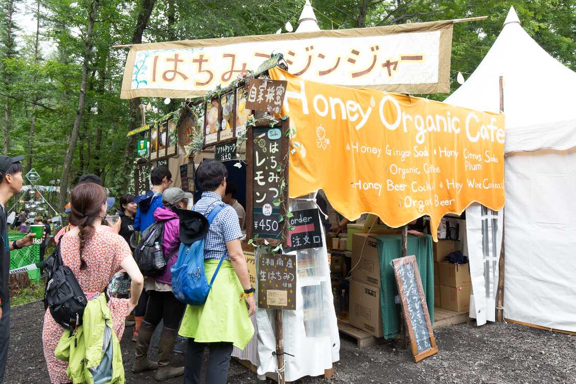 角地ですが販売は片側だけでした。