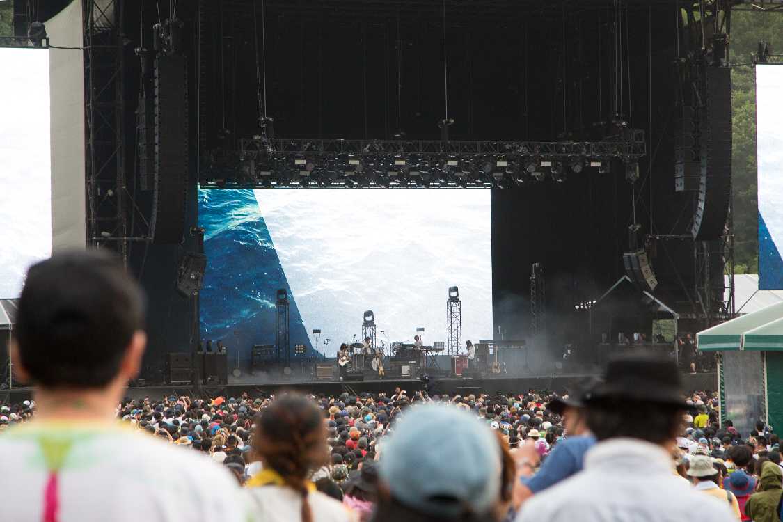 サカナクション。まだ明るいころ。