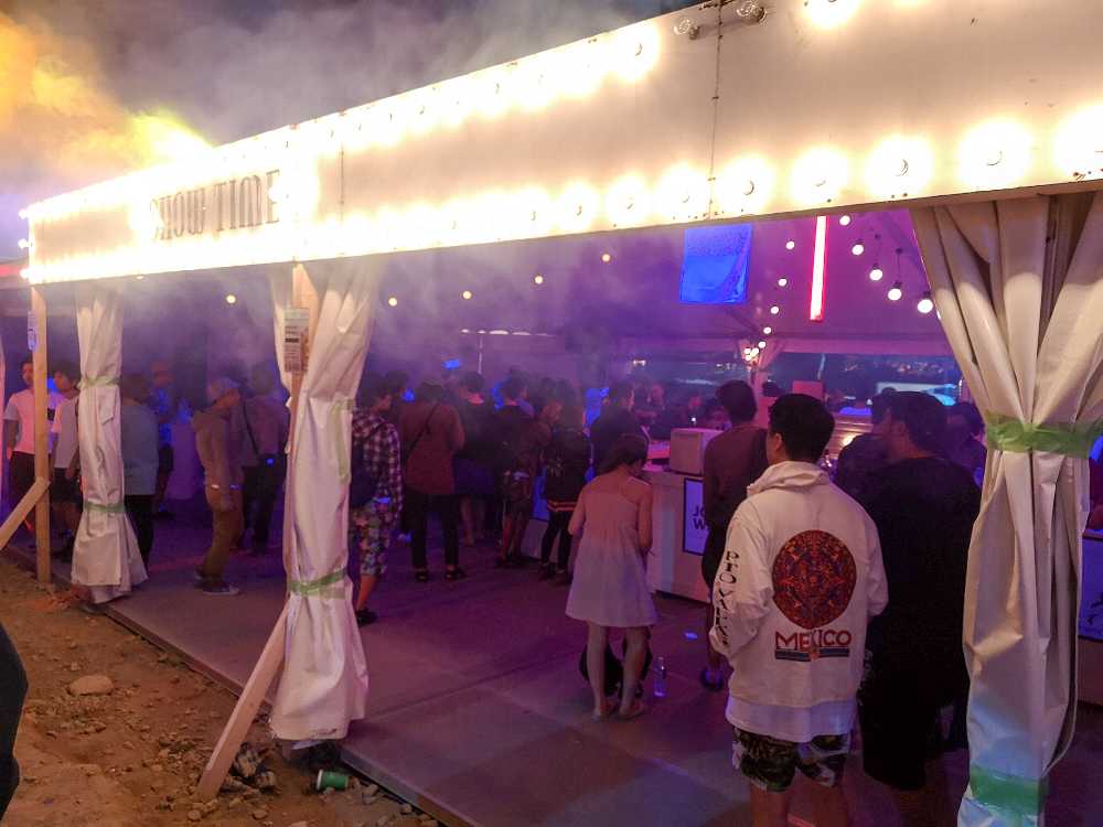 ヴェガスインミルク。