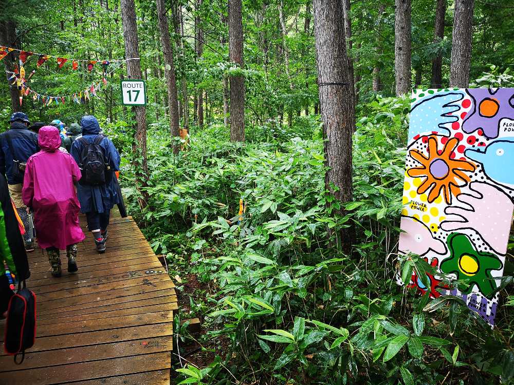 フラワーパワーの作品群。