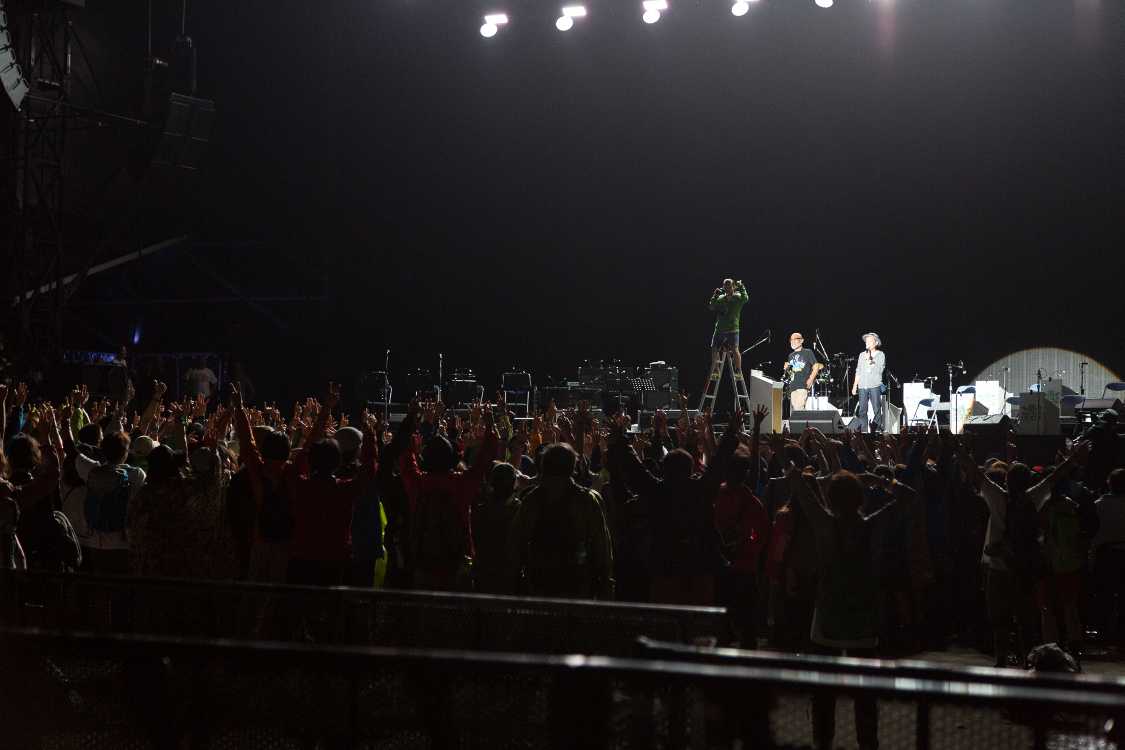 グリーンステージ終演後の写真撮影。