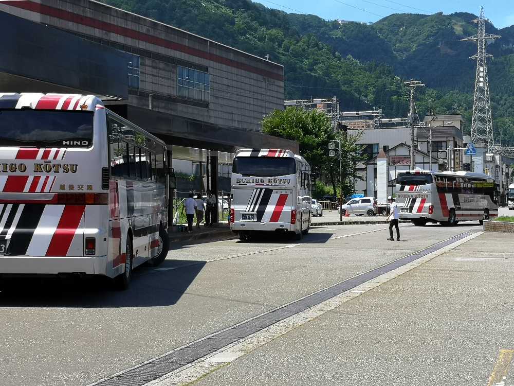 次々到着してきます。