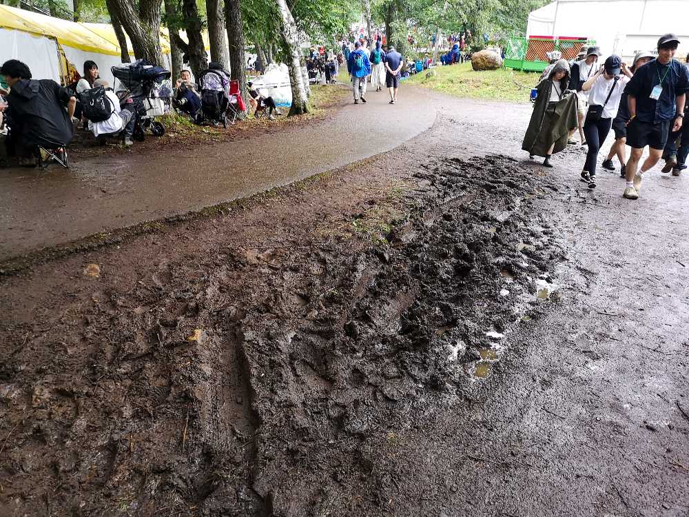 土曜日のブルーギャラクシー前。