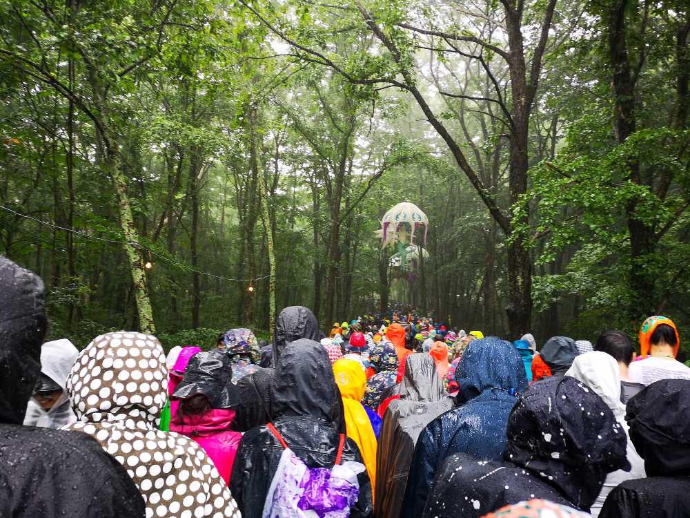 グリーンステージからホワイトステージへの導線。