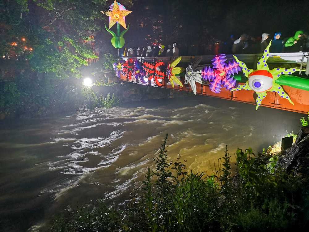 ホワイト橋。21時ごろ。