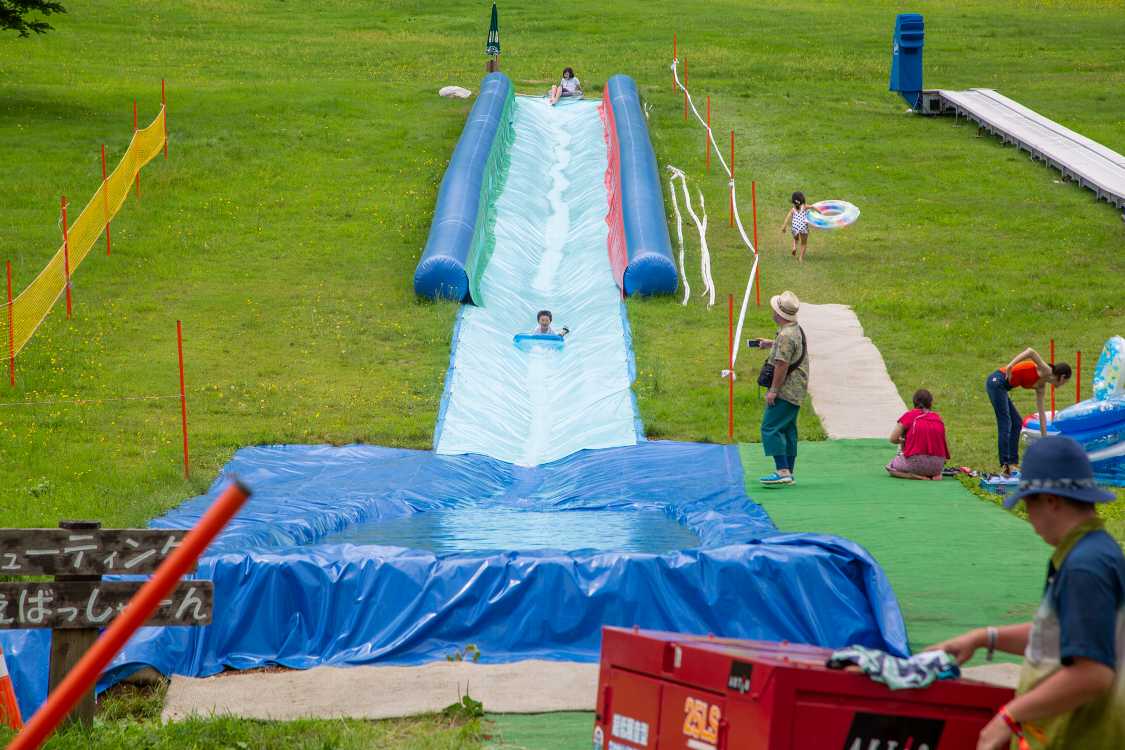 ウォータースライダー（なえばっしゃーん）が稼働していました。