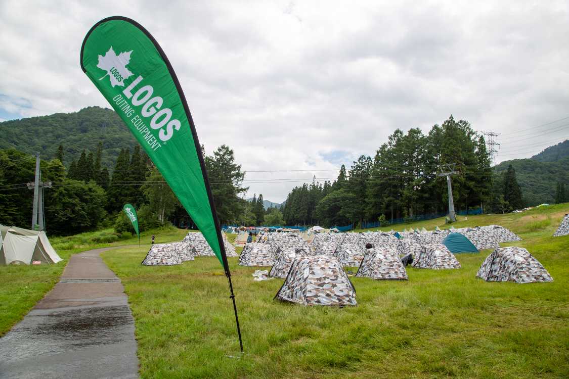 ロゴスの貸しテント。