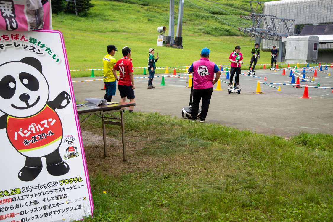 セグウェイの試乗。セグウェイは普及せず、生産終了が決まっています。