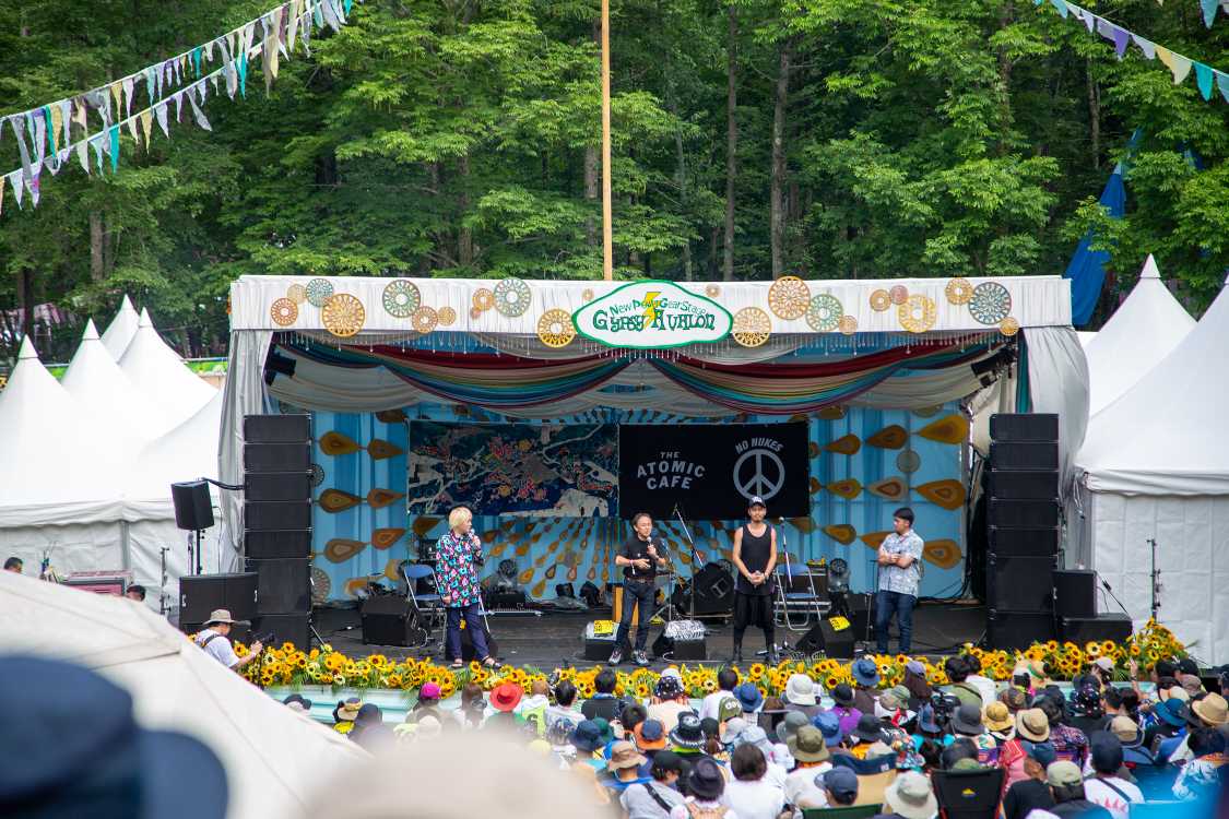 晴れているときのステージ。