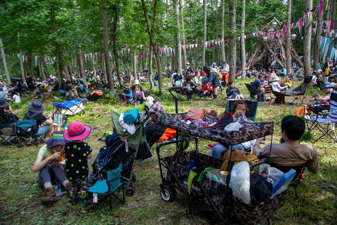 ホワイトステージ、アバロンフィールドの休憩所と化しています。