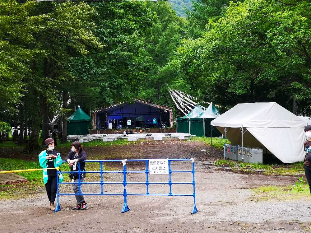 ブルーギャラクシーがなくなり、ルーキーアゴーゴーのステージになっていました。